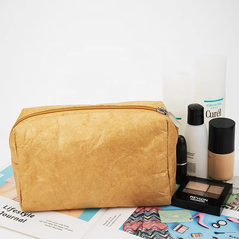 Waterproof Womenâs Toiletry Pouch Waterproof Womenâs Toiletry Pouch