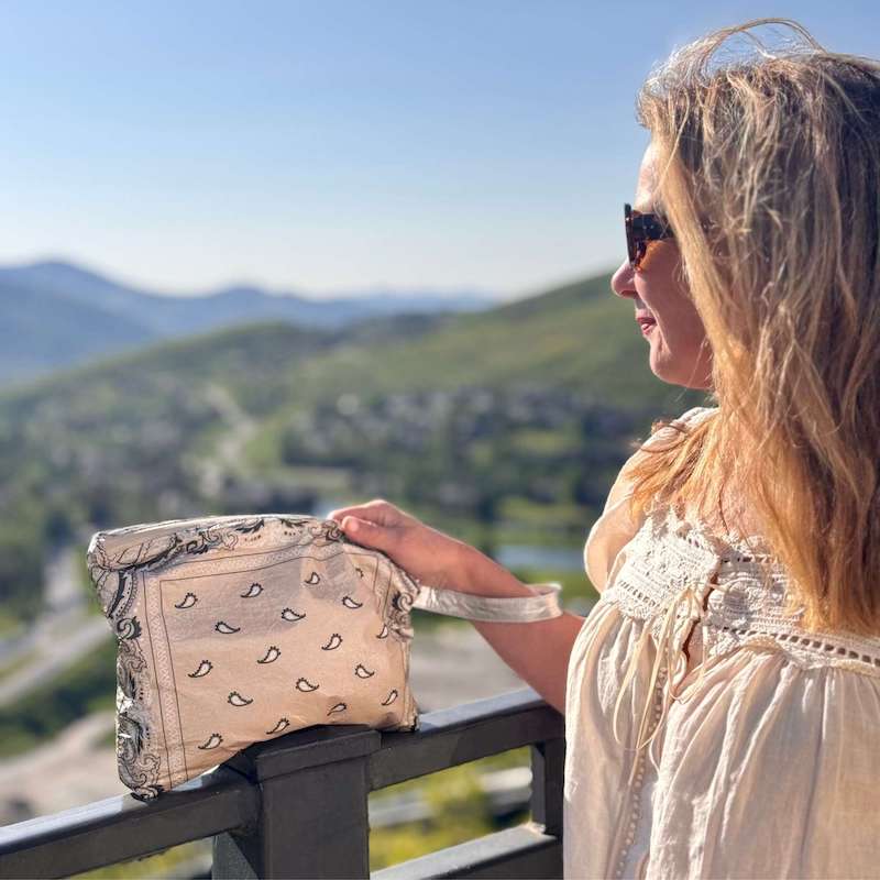 travel size Tyvek cosmetics bag