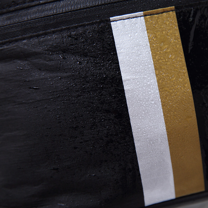 حقيبة مستحضرات تجميل ذات تصميم أسود مع خط معدني مزدوج تايفك حقيبة مكياج وحقيبة أدوات الزينة 