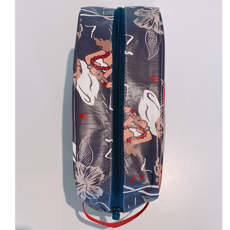 حقيبة أدوات الزينة فائقة الخفة طقم Dopp للتعليق للرجال والنساء حقيبة حلاقة تايفك مقاومة للماء بسعة كبيرة للسفر 