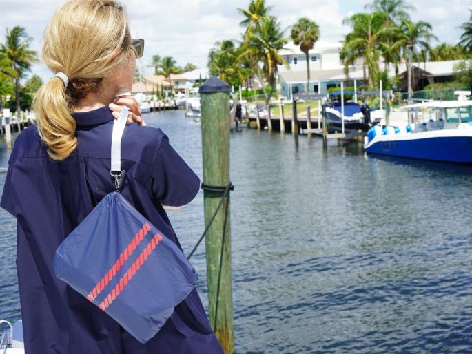 حقيبة شاطئ Tyvek مخصصة مقاومة للماء: حقيبة مكياج خفيفة الوزن ورطبة وجافة في خطوط حبل بحرية
